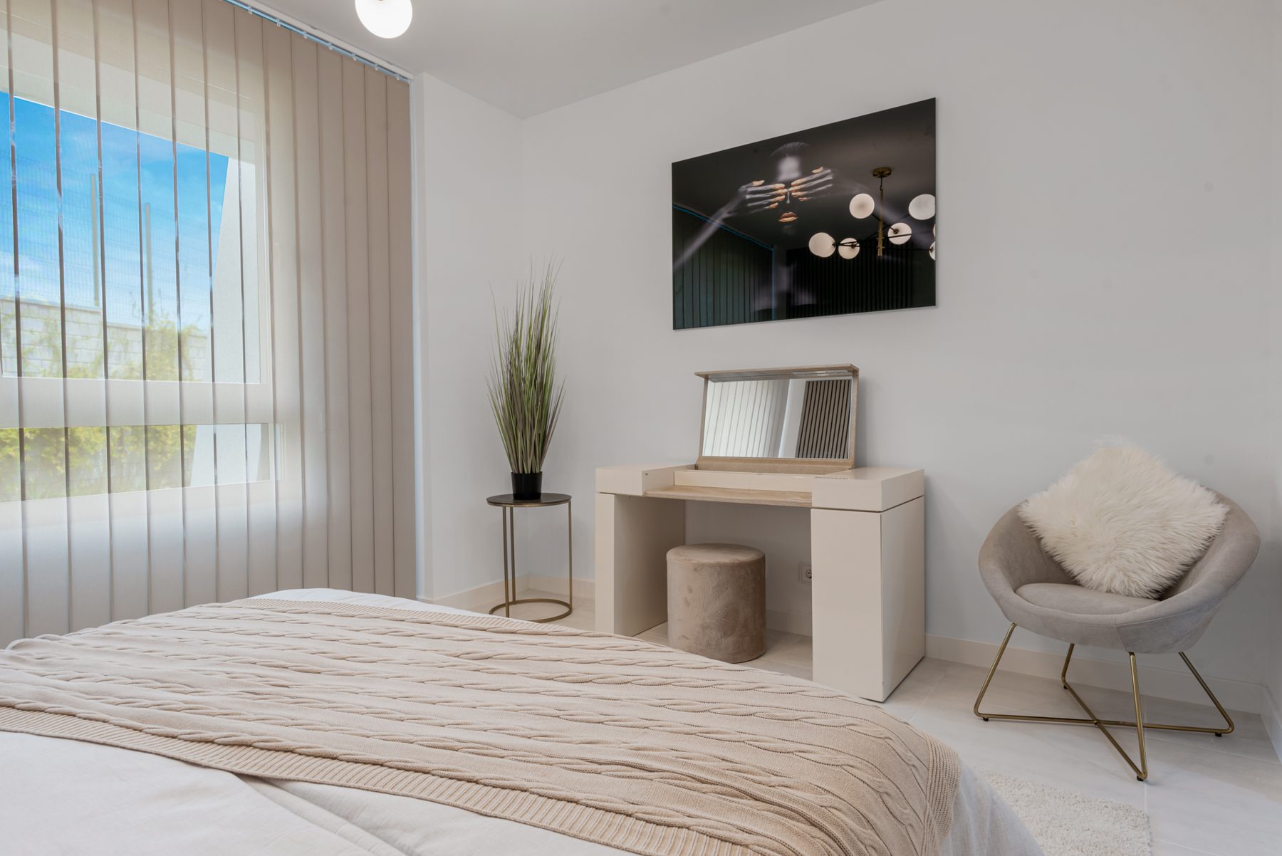 Principal bedroom